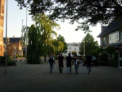 195 (5)