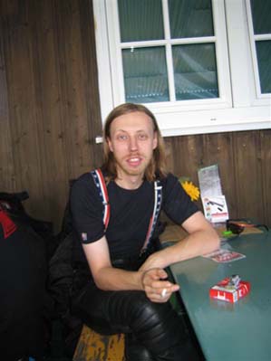 200 (9)