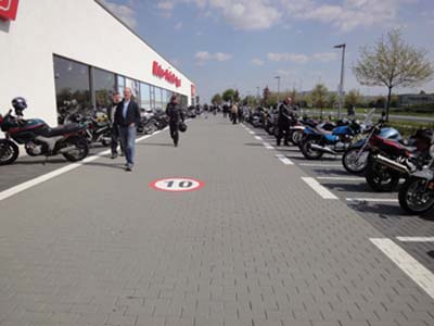 236 (18)